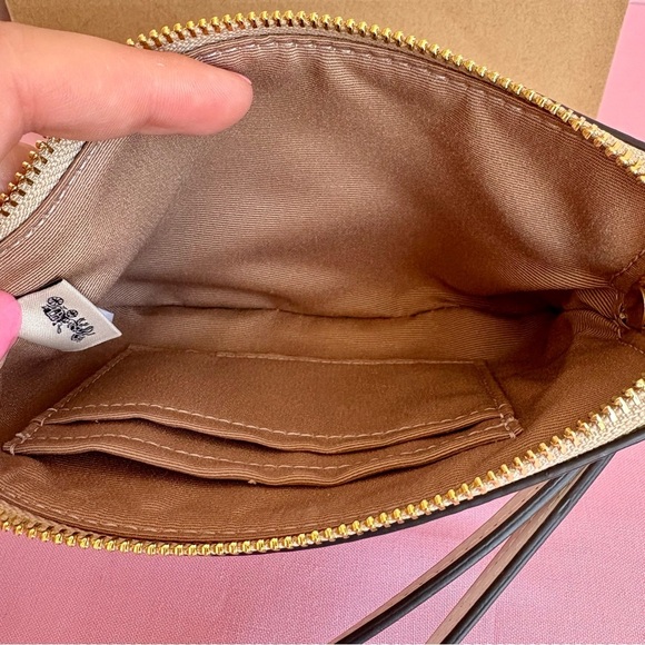 Coach Khaki Floral Corner Zip Wristlet NWT - Picture 5 of 6